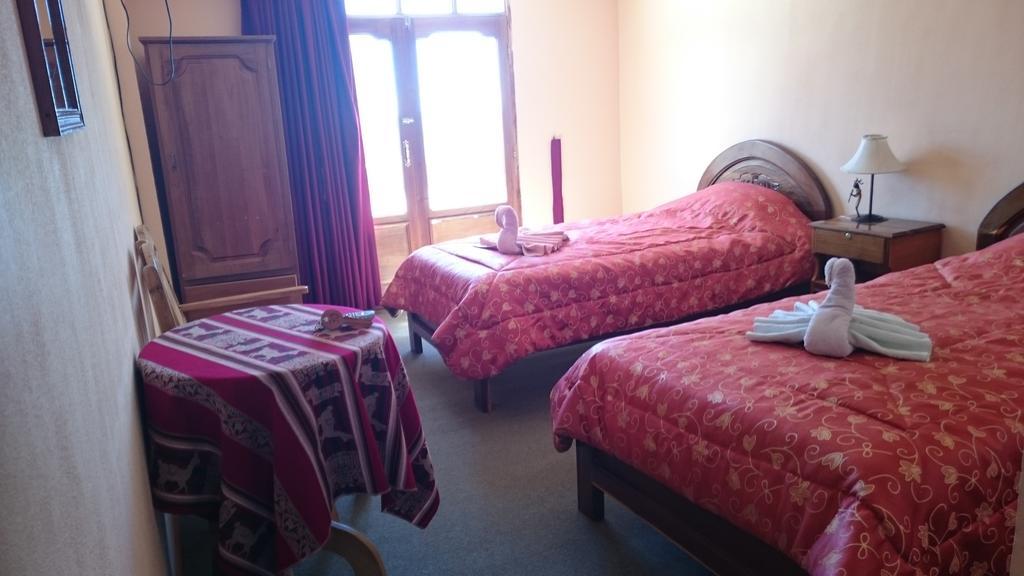 Hostal Real los Andes del Lago Copacabana  Habitación foto